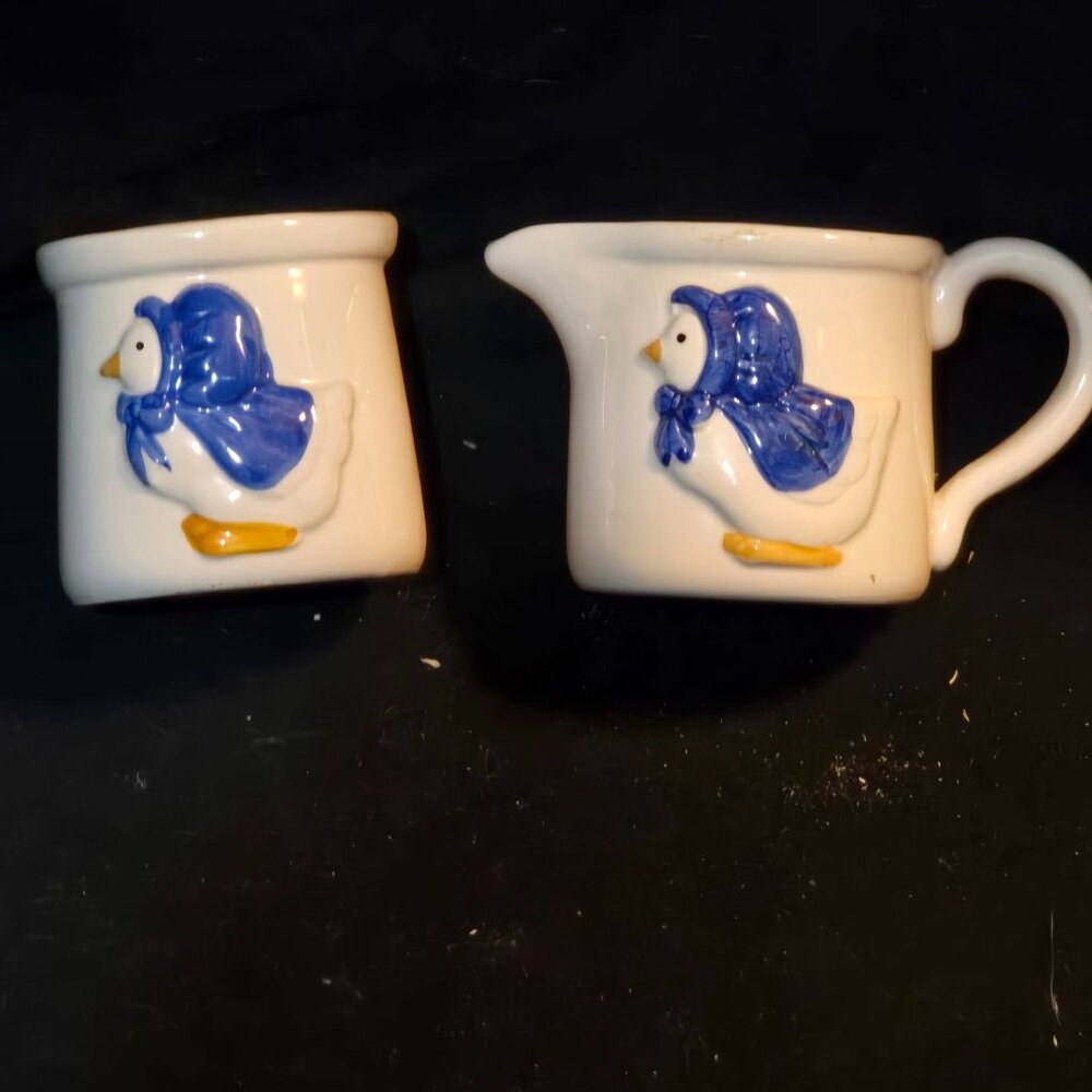 Vintage Taiwan Ceramic Cream & Sugar Set With Blue Hooded Duck Design